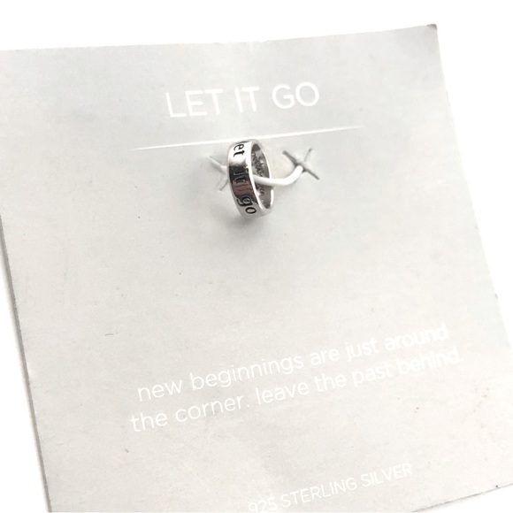 Sterling Silver Origami Owl ‘ Let It Go ‘ Round Mini Charm Pendant - Picture 1 of 3